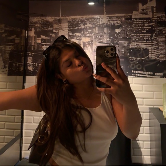 elizabethcano_